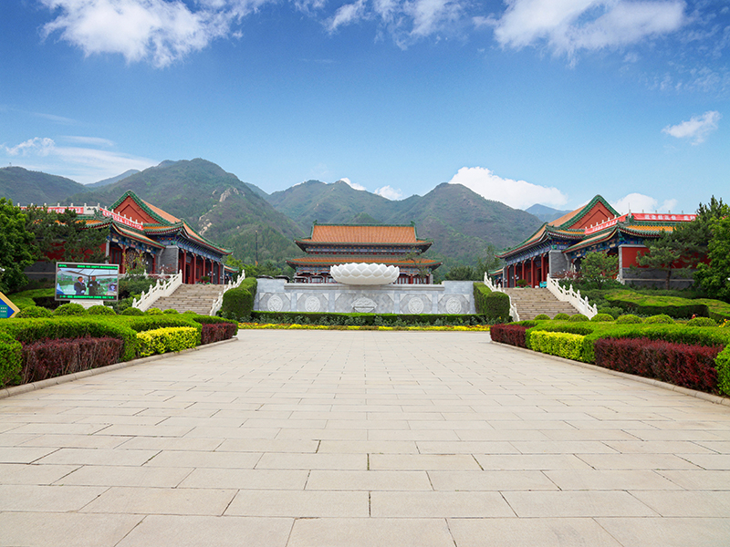 八宝山陵园和天寿陵园，哪个陵园更适合安葬（那个风水佳）